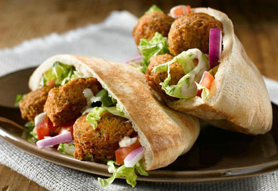 بعد يومها العالمي: لماذا يحتفظ محترفو الفلافل بسرها؟ فما هو أصلها؟ صورة رقم 2