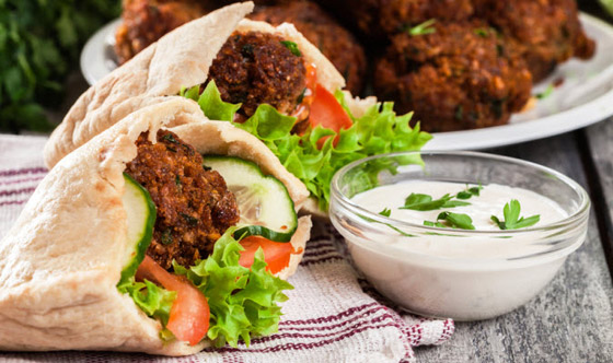 بعد يومها العالمي: لماذا يحتفظ محترفو الفلافل بسرها؟ فما هو أصلها؟ صورة رقم 16