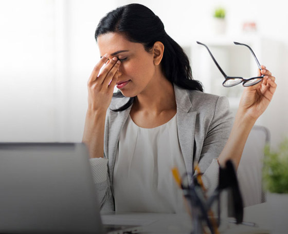 بالفيديو.. عادات يومية سيئة تدمر العين وتهدد صحتها صورة رقم 5