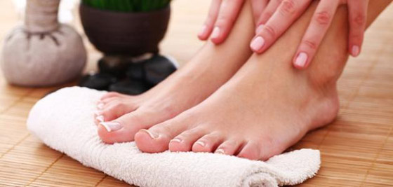 بالفيديو: أبرز أسباب تعرّق الأقدام وطرق علاجها صورة رقم 5