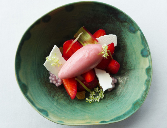 فيديو وصور: أطباق غريبة يقدمها المطعم الفرنسي 