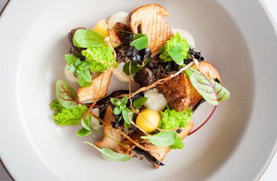 فيديو وصور: أطباق غريبة يقدمها المطعم الفرنسي 