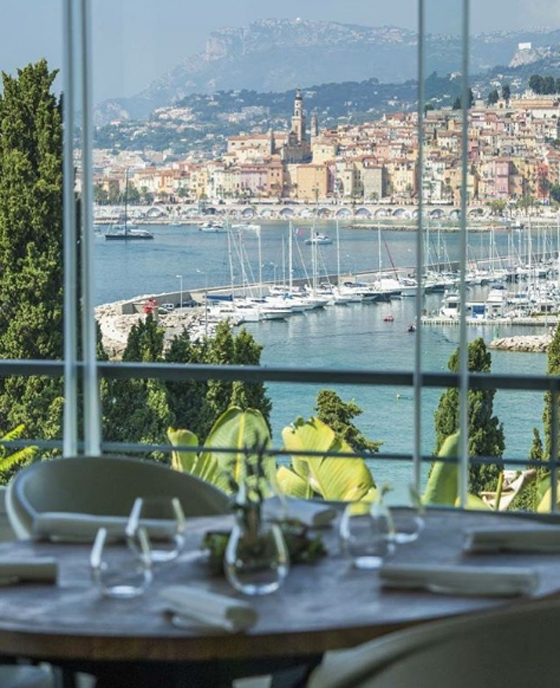 فيديو وصور: أطباق غريبة يقدمها المطعم الفرنسي 