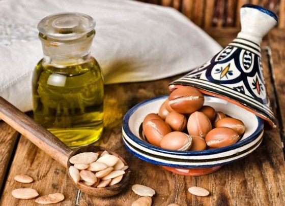 إليكم أفضل وأبرز أنواع الزيوت النباتية للعناية بالبشرة والشعر والأظافر صورة رقم 3