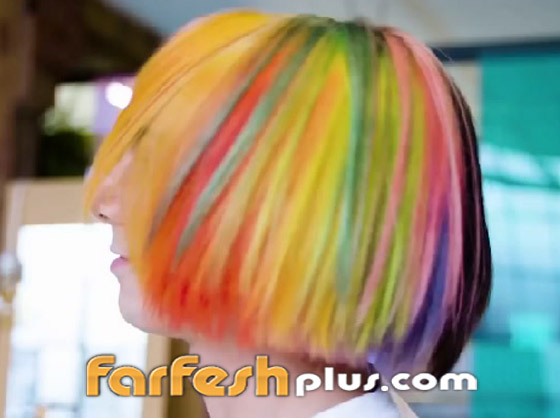 صبغات شعر بألوان لا تخطر على البال على يد مصفف شعر المشاهير صورة رقم 3