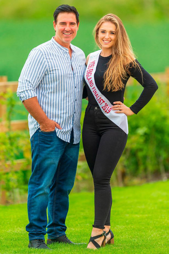 ابنة ملك جمال بريطانيا السابق تقترب من نفس اللقب لعام 2019.. صور صورة رقم 2