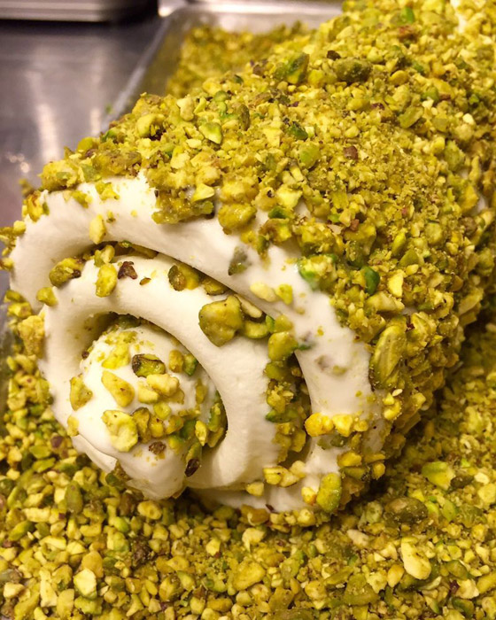 طريقة تحضير البوظة العربية بالفستق الحلبي السهلة والشهية صورة رقم 9