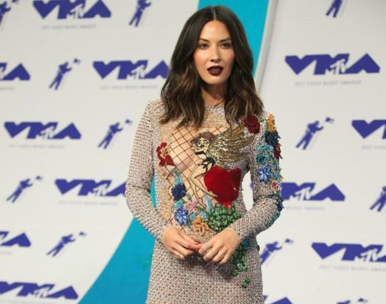  نجمات وأميرات عالميات يرتدين من أزياء مصممين لبنانيين.. بالصور صورة رقم 5