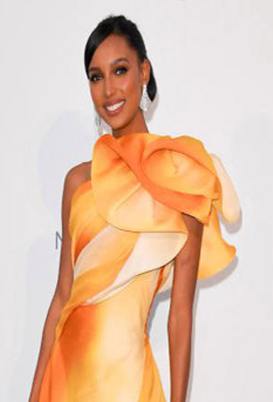  نجمات وأميرات عالميات يرتدين من أزياء مصممين لبنانيين.. بالصور صورة رقم 10