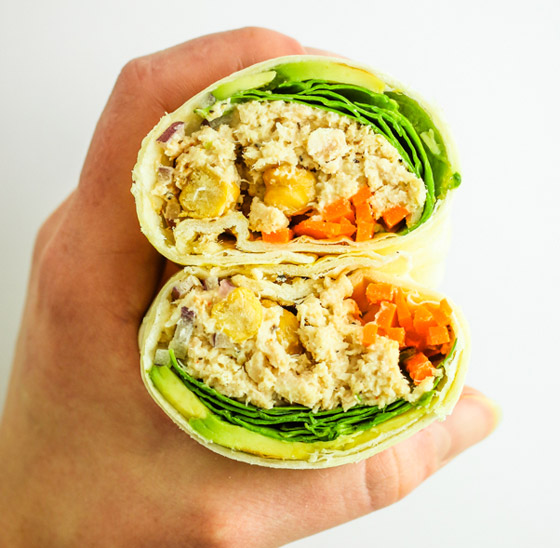 إليكم طريقة تحضير لفائف التونة بالأفوكادو الشهية والسريعة للرجيم صورة رقم 5