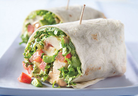 إليكم طريقة تحضير لفائف التونة بالأفوكادو الشهية والسريعة للرجيم صورة رقم 9