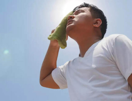 تعرفوا على أعراض ضربة الشمس وكيفية التصرف فورا وعلاجها صورة رقم 1