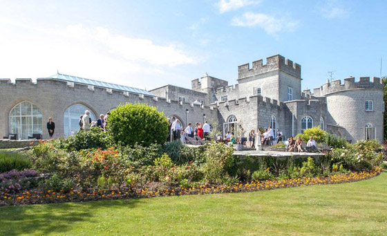 قصور ملكية وقلاع قديمة ساحرة للاحتفال بحفل زفاف مميز فاخر صورة رقم 3