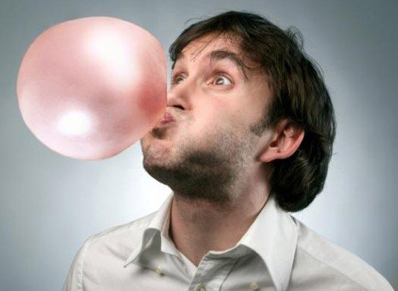 فوائد غير متوقعة لمضغ العلكة الخالية من السكر خاصة في هذه الأوقات! صورة رقم 3