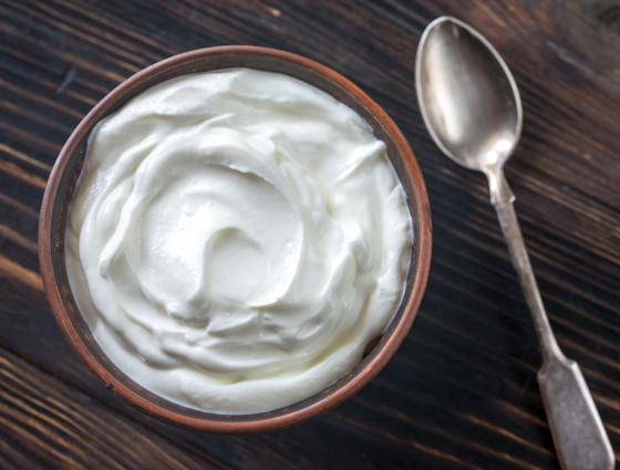 5 خلطات مدهشة وفعالة لتطويل الشعر بسرعة صورة رقم 2 5 خلطات مدهشة وفعالة لتطويل الشعر بسرعة صورة رقم 2