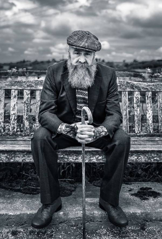 مجموعة صور لرجل خمسيني أصبح عارض أزياء بالصدفة! صورة رقم 8