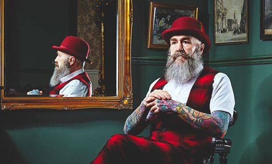 مجموعة صور لرجل خمسيني أصبح عارض أزياء بالصدفة! صورة رقم 16