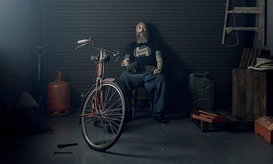 مجموعة صور لرجل خمسيني أصبح عارض أزياء بالصدفة! صورة رقم 17