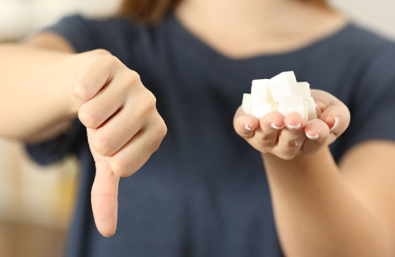 كيف يؤثر وقف تناول السكر على الجسم وما هي التغيرات التي تحدث؟ صورة رقم 4