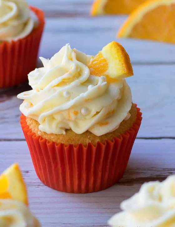 طريقة تحضير كب كيك البرتقال بالكريمة الهش والمميز صورة رقم 10 طريقة تحضير كب كيك البرتقال بالكريمة الهش والمميز صورة رقم 10