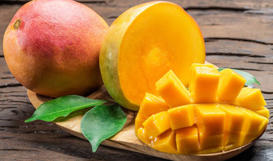 أهم فوائد فاكهة المانجو المدهشة.. تناولها لتشعر بالسعادة صورة رقم 7