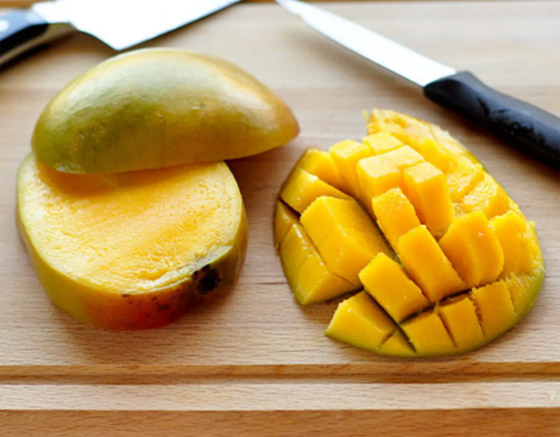أهم فوائد فاكهة المانجو المدهشة.. تناولها لتشعر بالسعادة صورة رقم 10
