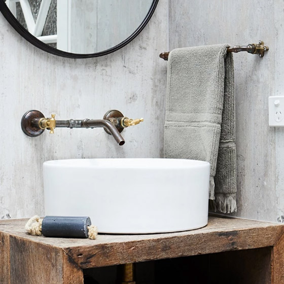 المناشف بيئة للجراثيم والأمراض.. هذه طريقة تنظيفها للقضاء على البكتيريا صورة رقم 12