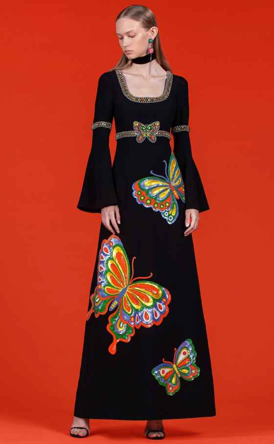 اعتمدي أناقة الطبعات الغريبة لإطلالتكِ في العيد صورة رقم 2 اعتمدي أناقة الطبعات الغريبة لإطلالتكِ في العيد صورة رقم 2