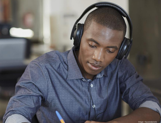 احذروا.. سماعات الرأس الحديثة تدمر السمع! صورة رقم 3 احذروا.. سماعات الرأس الحديثة تدمر السمع! صورة رقم 3