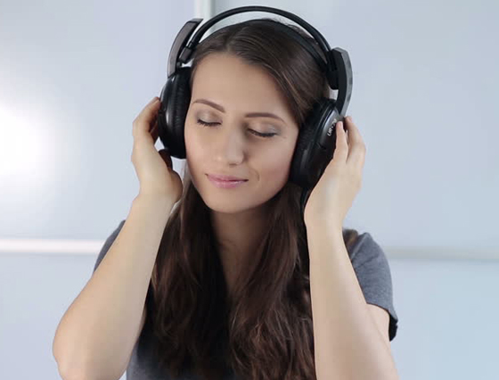 احذروا.. سماعات الرأس الحديثة تدمر السمع! صورة رقم 4 احذروا.. سماعات الرأس الحديثة تدمر السمع! صورة رقم 4