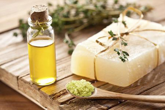 استعيني بصابون زيت الزيتون لعناية 