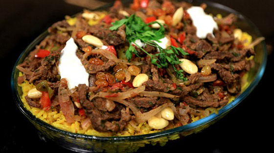 وجبة لذيذة في العيد.. فتة الشاورما على الطريقة السورية صورة رقم 1 وجبة لذيذة في العيد.. فتة الشاورما على الطريقة السورية صورة رقم 1