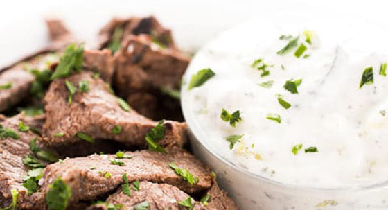 وجبة لذيذة في العيد.. فتة الشاورما على الطريقة السورية صورة رقم 3 وجبة لذيذة في العيد.. فتة الشاورما على الطريقة السورية صورة رقم 3