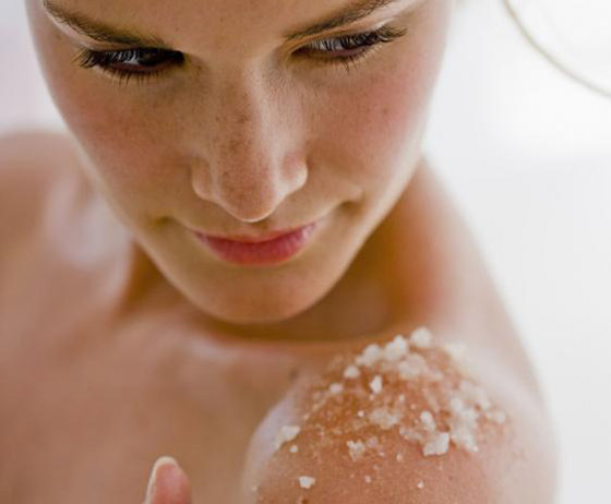 10 خلطات تجميلية ومستحضرات حضريها بنفسك خلال العطلة الصيفية صورة رقم 2 10 خلطات تجميلية ومستحضرات حضريها بنفسك خلال العطلة الصيفية صورة رقم 2