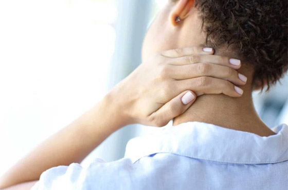 6 علامات لتساقط الشعر قد تشير إلى مشاكل صحية وأمراض خطيرة صورة رقم 4 6 علامات لتساقط الشعر قد تشير إلى مشاكل صحية وأمراض خطيرة صورة رقم 4