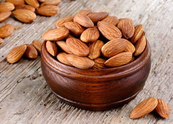 وجبات خفيفة تناولها خلال العمل في المكتب صورة رقم 1