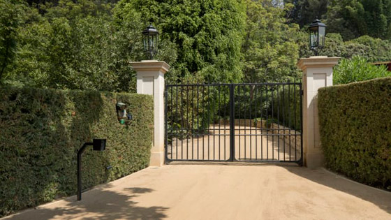 أغلى منزل للبيع في أمريكا.. تحفة فنية وحدائق تحت الأرض! فيديو وصور صورة رقم 4