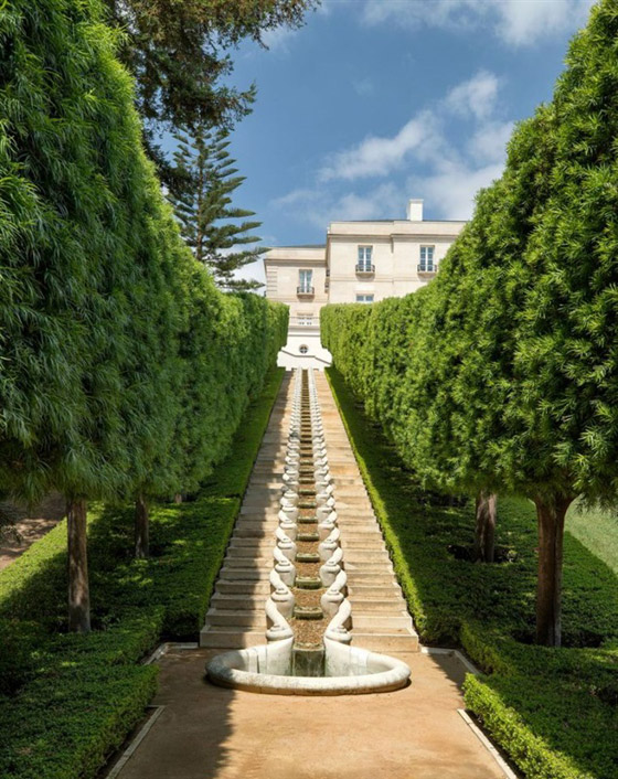 أغلى منزل للبيع في أمريكا.. تحفة فنية وحدائق تحت الأرض! فيديو وصور صورة رقم 28