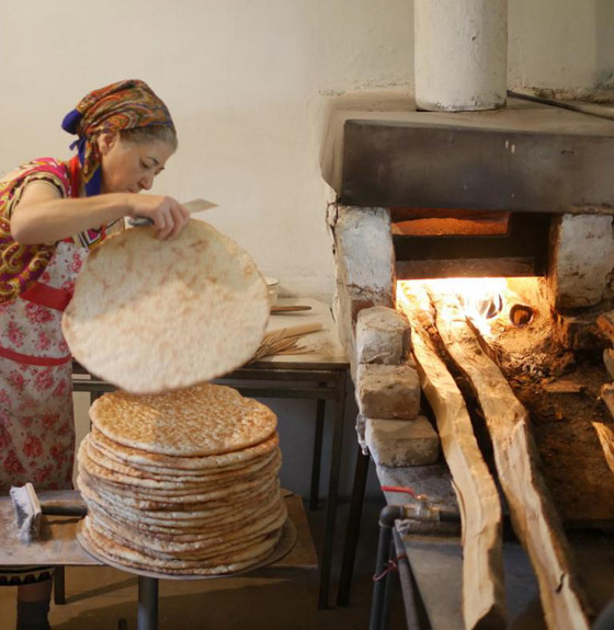 خبز من وحي الآلهة.. كيف يجسد اعتقاد عبادة الشمس عبر مظهره؟ صورة رقم 3