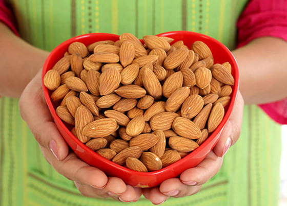 فوائد صحية لتناول اللوز يومياً.. تعرفوا عليها صورة رقم 4