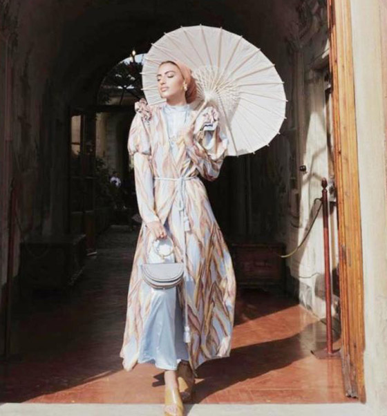 بالصور: أزياء عملية ومريحة للمحجبات من وحي السعودية يارا النملة صورة رقم 2