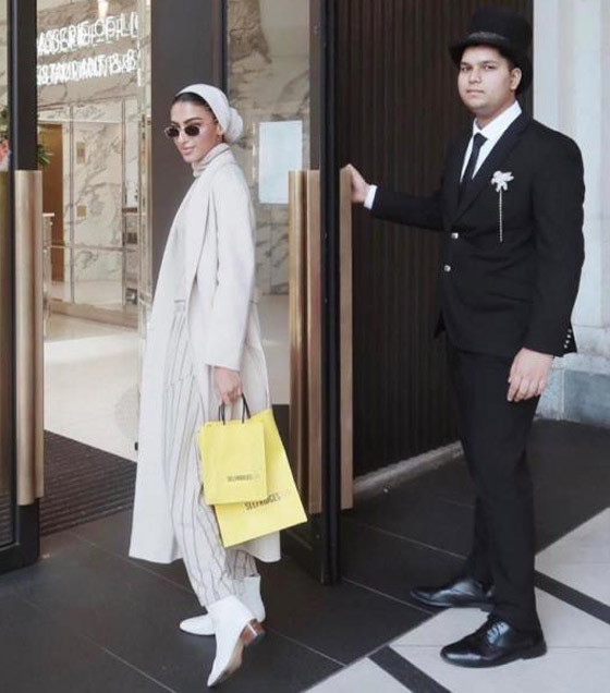 بالصور: أزياء عملية ومريحة للمحجبات من وحي السعودية يارا النملة صورة رقم 5