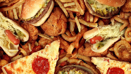 احذروا من تناول هذه الأطعمة ليلا.. تجنبوها تماما قبل النوم! صورة رقم 7 احذروا من تناول هذه الأطعمة ليلا.. تجنبوها تماما قبل النوم! صورة رقم 7