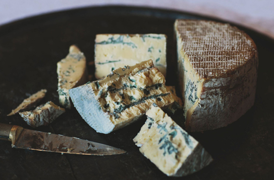 الجبن المتعفن.. 10 فوائد ستُوقعك في حبه! صورة رقم 3