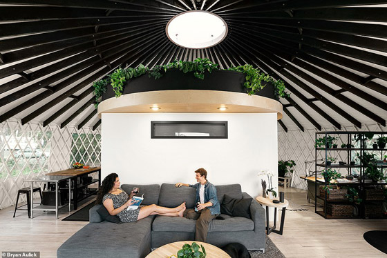 هكذا بنى زوجان منزل الأحلام بمبلغ لا يُقارن بقيمته صورة رقم 11