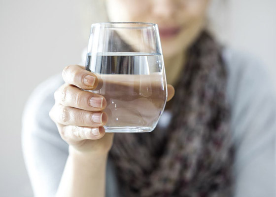 4 مشروبات طبيعية تحرق الدهون وتخلصك من الكرش والأرداف صورة رقم 1