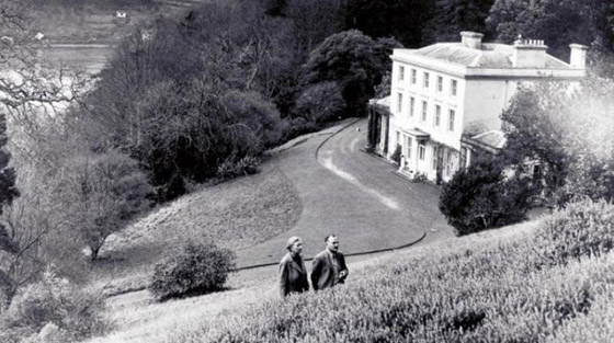 بالصور: رحلة في منزل أحلام الكاتبة البوليسية الأشهر أجاثا كريستي صورة رقم 6