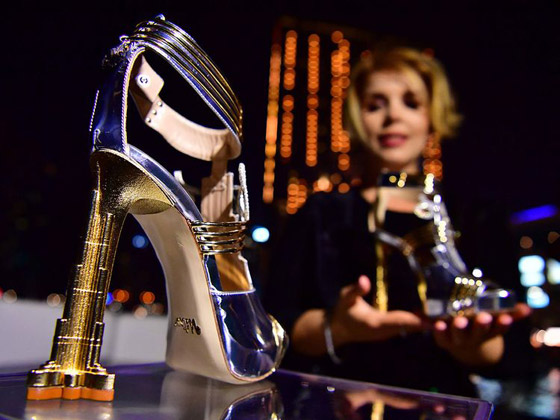 أغلى حذاء في العالم.. يُعرض في دبي مقابل 20 مليون دولار! صور صورة رقم 5