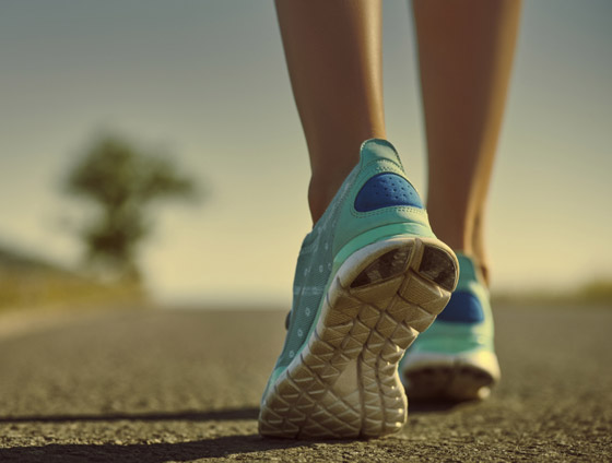 إليكم 10 طرق للحصول على أقصى فائدة خلال ممارسة المشي صورة رقم 2