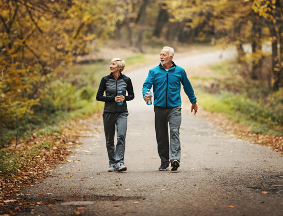 إليكم 10 طرق للحصول على أقصى فائدة خلال ممارسة المشي صورة رقم 7